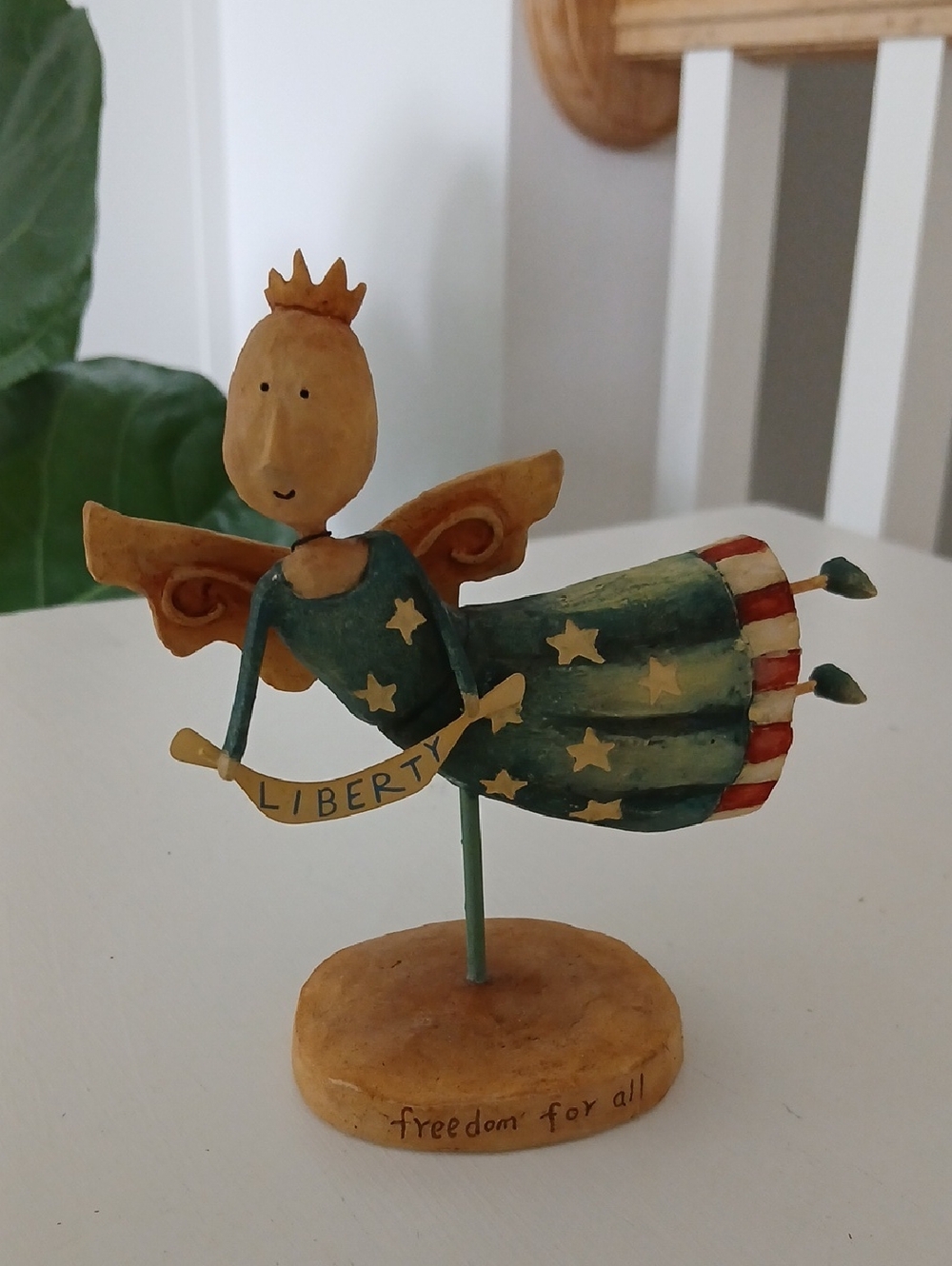 August Moon Angel Wings LIBERTY FOR ALL Figurine 4.5" Vintage 2004 LANG 0518008